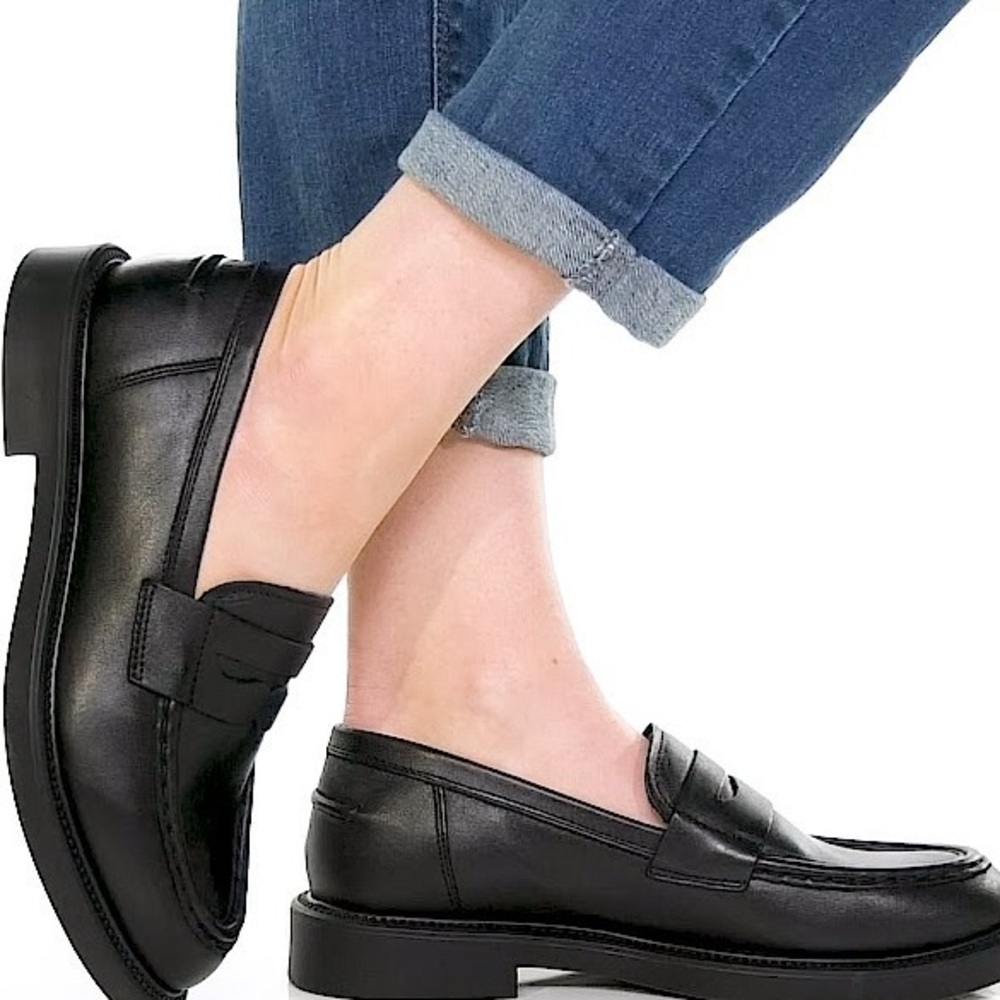 Blondo Black Leather Loafers